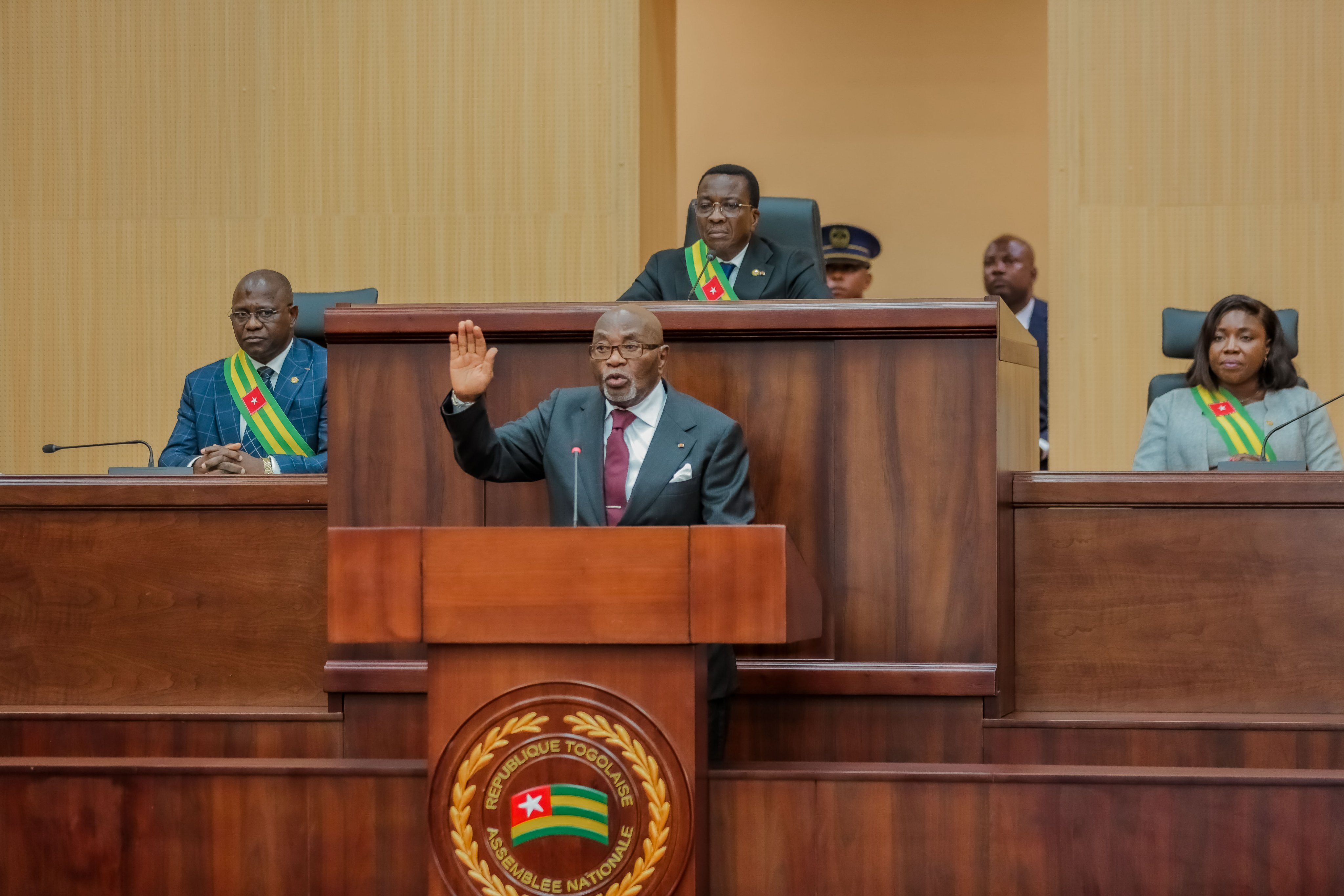 Jean-Lucien Savi de Tové, élu Président de la République
